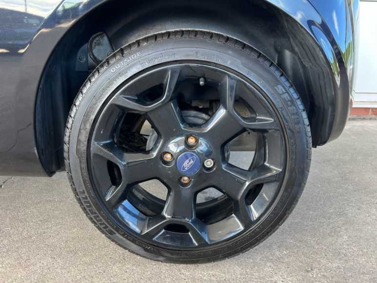 1.2 Zetec Black Edition Hatchback 3dr Petrol Manua