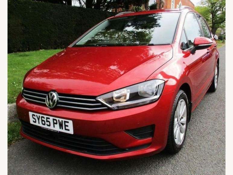 Volkswagen Golf Sv