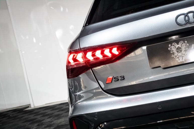 2.0 TFSI Black Edition