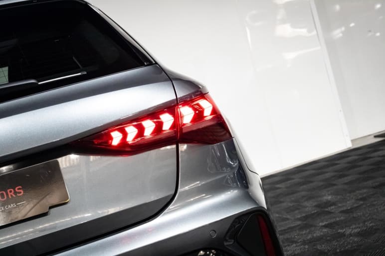 2.0 TFSI Black Edition