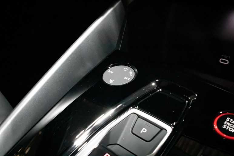 2.0 TFSI Black Edition