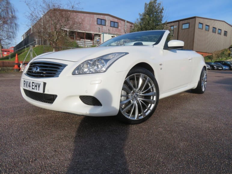 INFINITI Q60