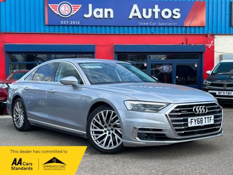 AUDI A8