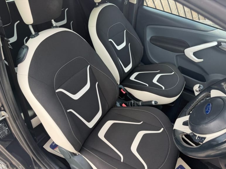 1.2 Zetec Black Edition Hatchback 3dr Petrol Manua
