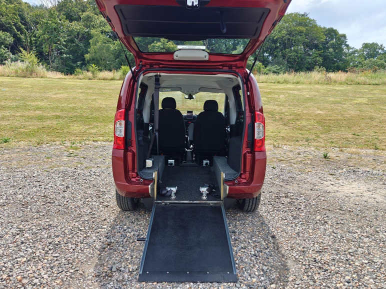 1.4 Lounge Euro 6 5dr
