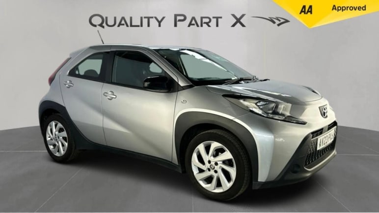 TOYOTA AYGO X