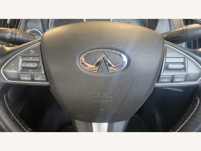Q50 SE D AUTO
