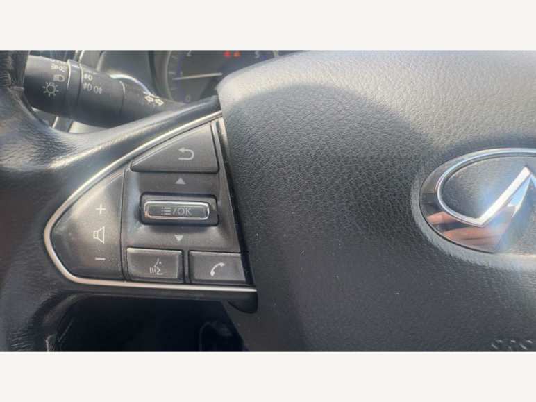 Q50 SE D AUTO