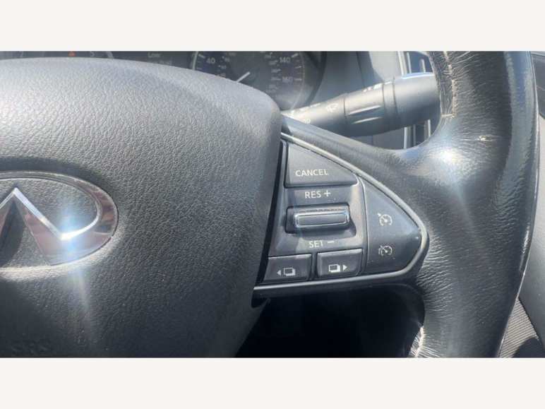 Q50 SE D AUTO