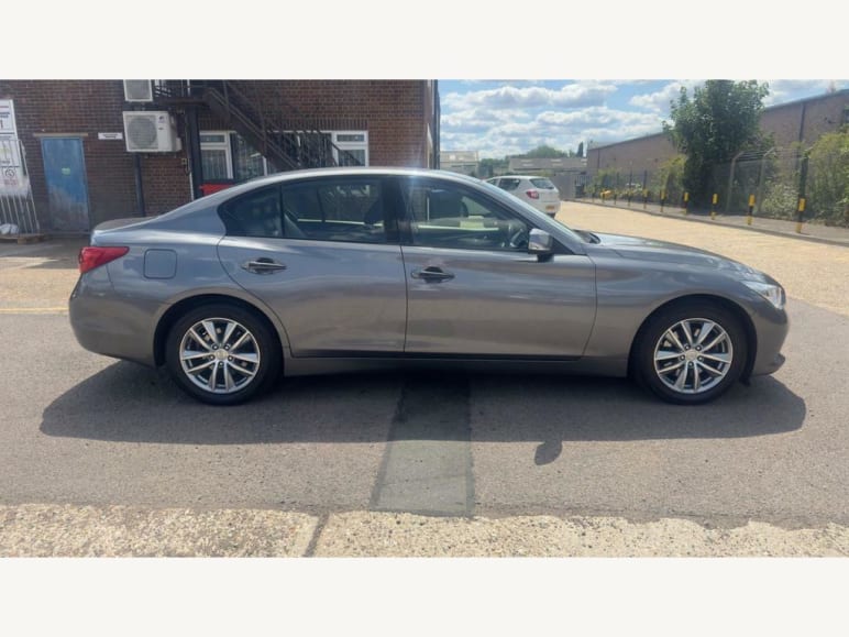 Q50 SE D AUTO