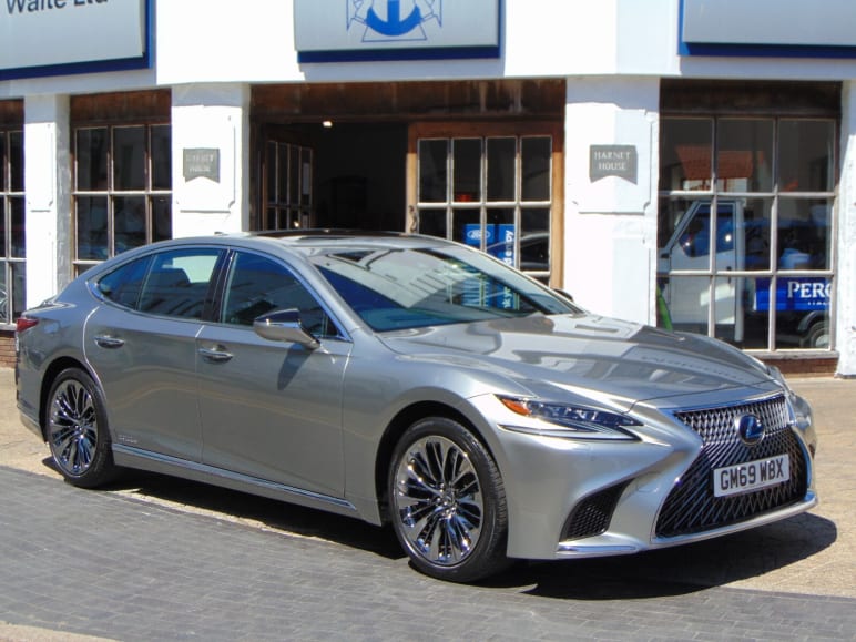LEXUS LS