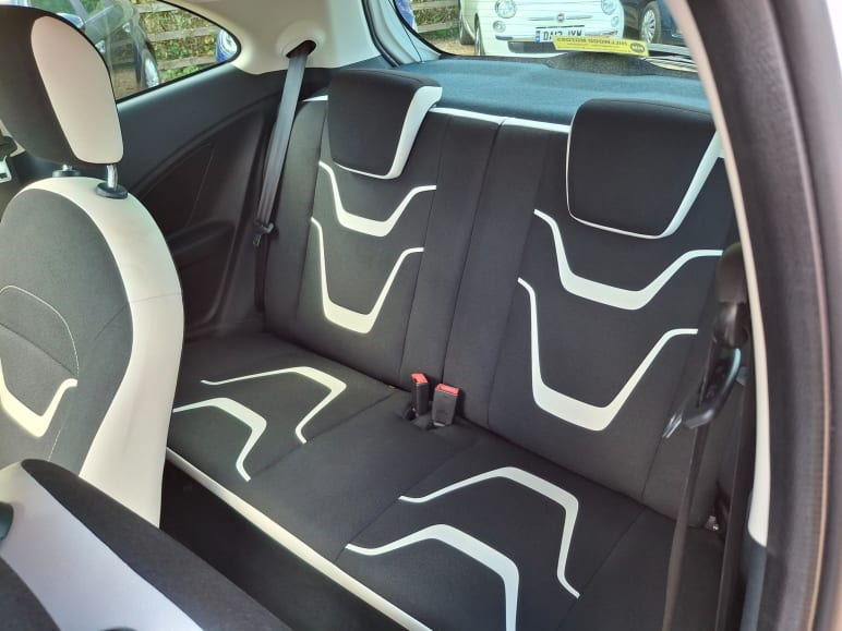 1.2 Zetec White Edition 3dr