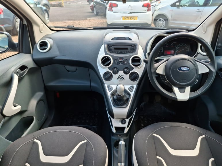 1.2 Zetec White Edition 3dr