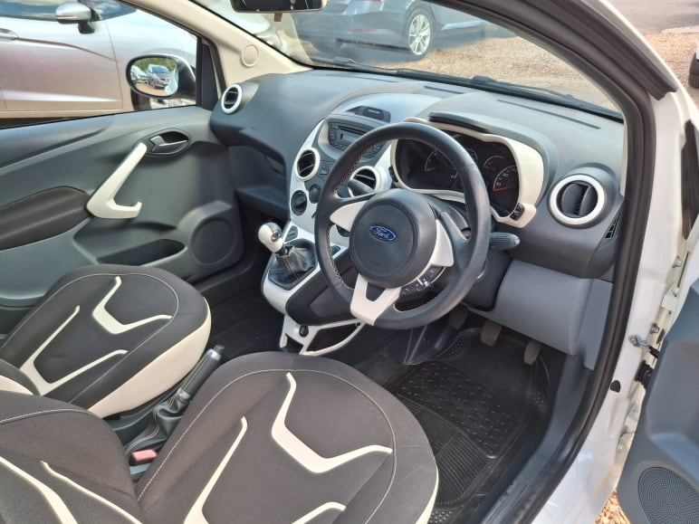 1.2 Zetec White Edition 3dr