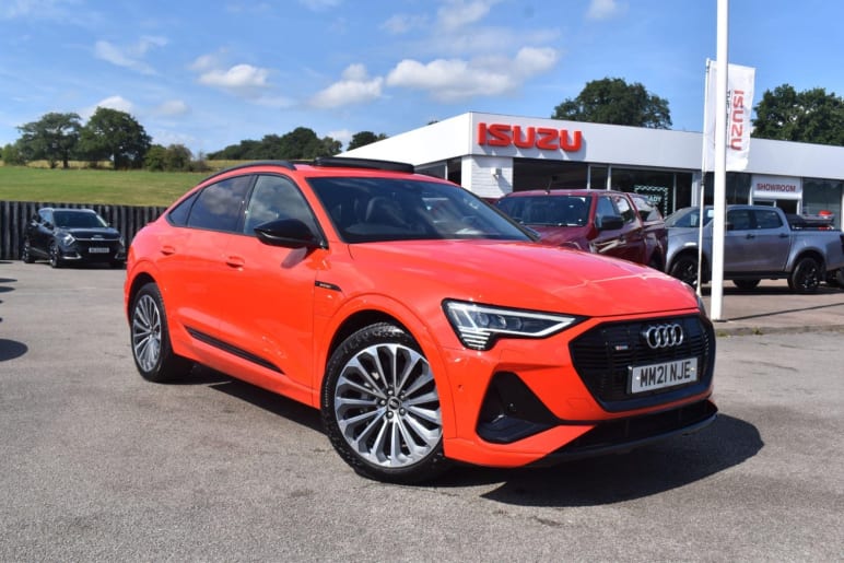 AUDI E-TRON