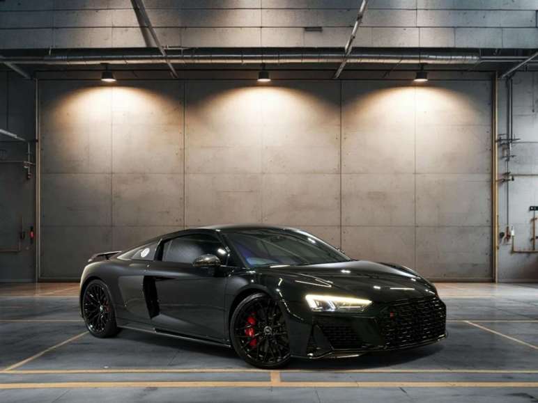 Performance Carbon Black V10 Quattro Semi-Auto 4WD