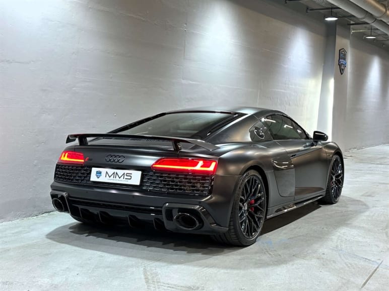 Performance Carbon Black V10 Quattro Semi-Auto 4WD