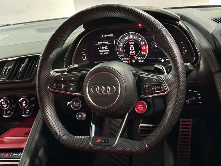 Performance Carbon Black V10 Quattro Semi-Auto 4WD