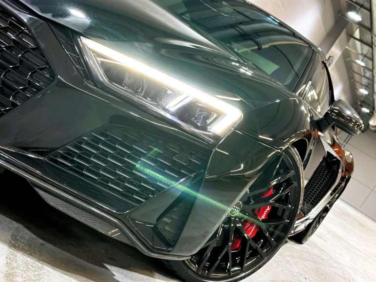 Performance Carbon Black V10 Quattro Semi-Auto 4WD