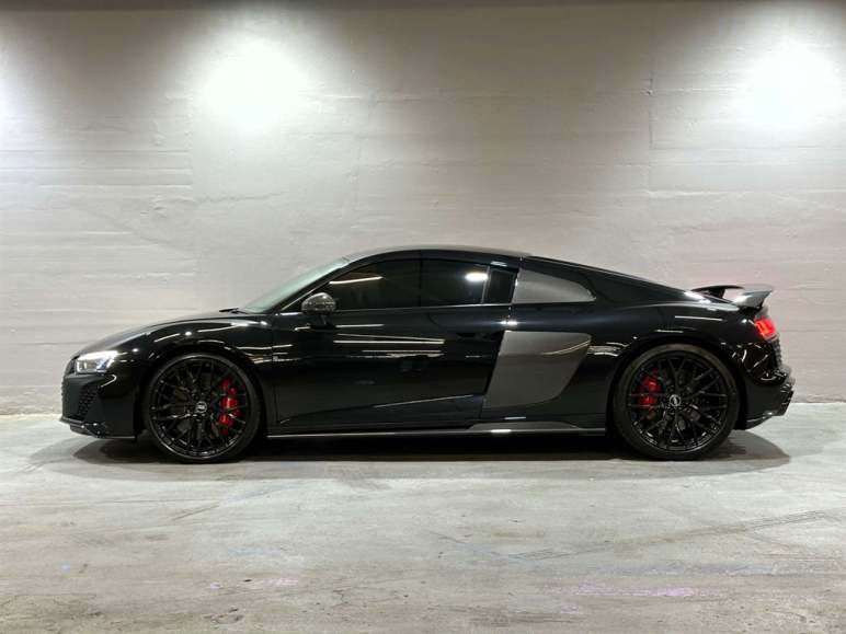 Performance Carbon Black V10 Quattro Semi-Auto 4WD