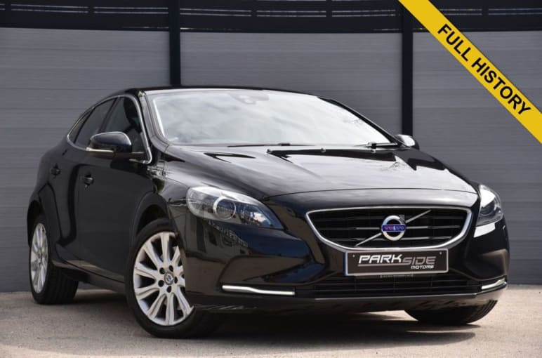 VOLVO V40