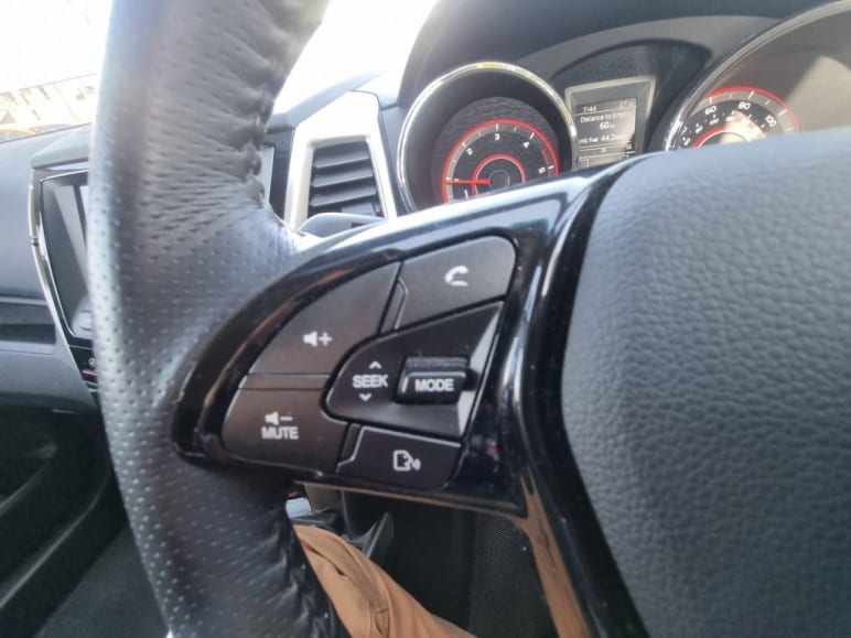 1.6D Ultimate SUV 5dr Diesel Manual Euro 6 (115 ps