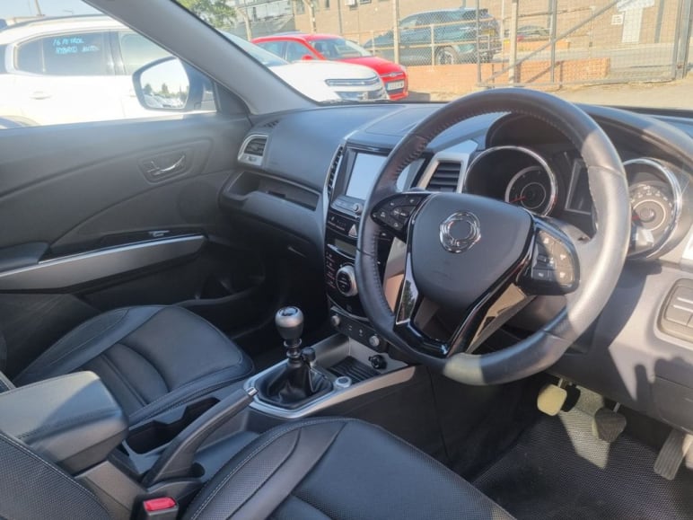 1.6D Ultimate SUV 5dr Diesel Manual Euro 6 (115 ps