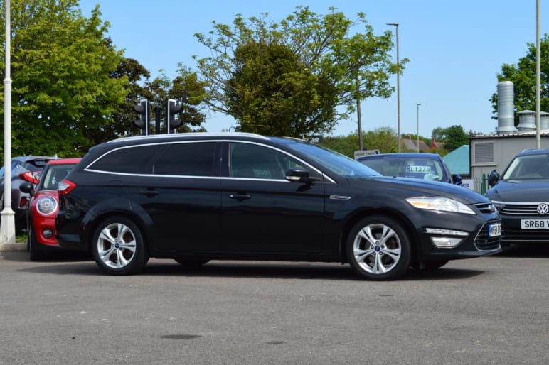 FORD MONDEO
