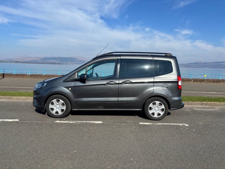 1.0 EcoBoost Zetec 5dr