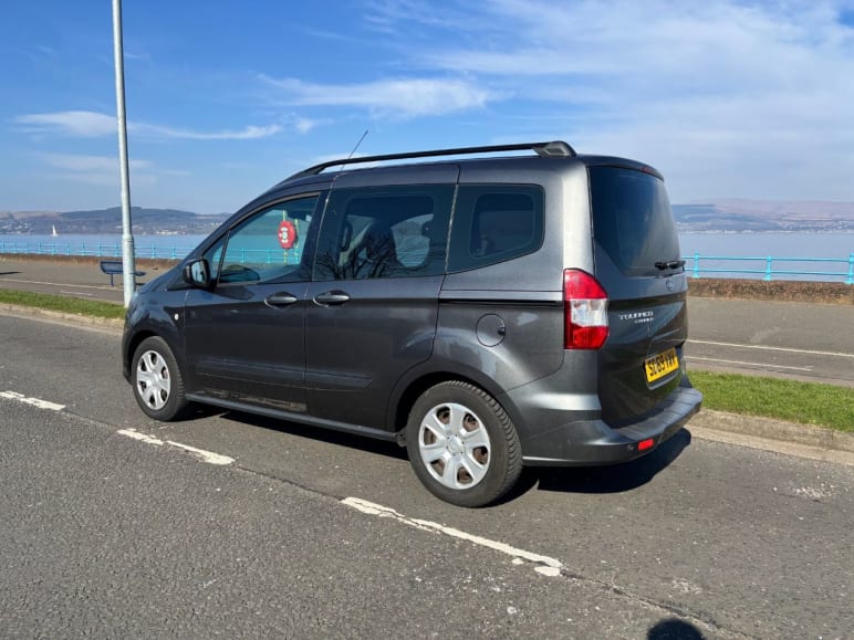 1.0 EcoBoost Zetec 5dr