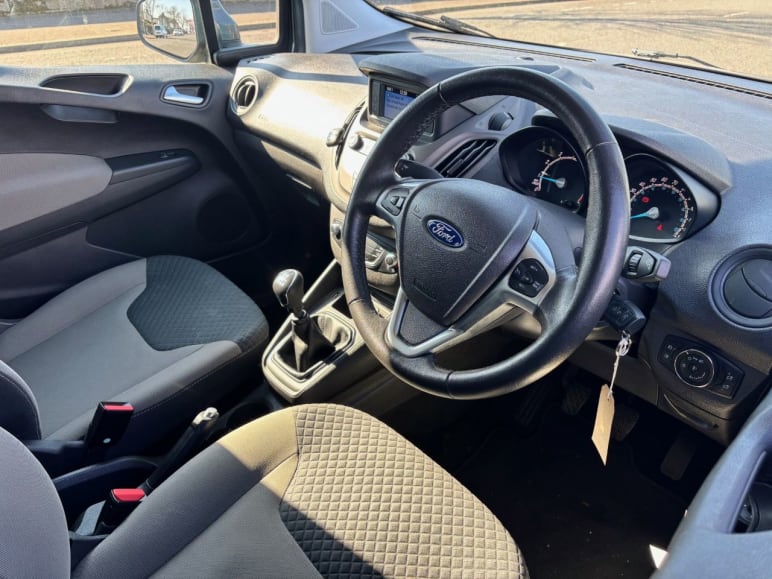 1.0 EcoBoost Zetec 5dr