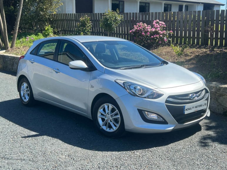HYUNDAI I30