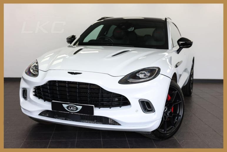 ASTON MARTIN DBX