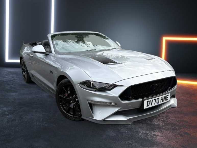 FORD MUSTANG