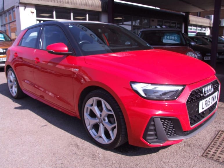 AUDI A1