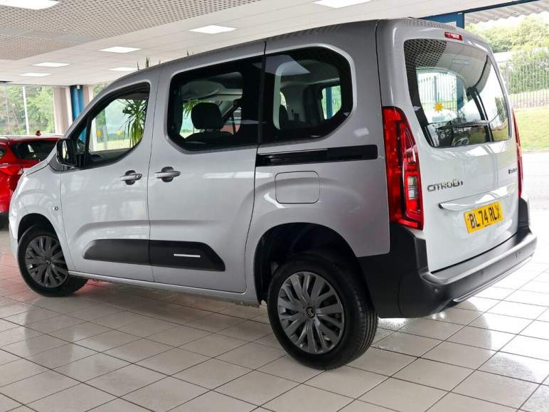 1.2 Plus M Puretech Combi Van Double Cab