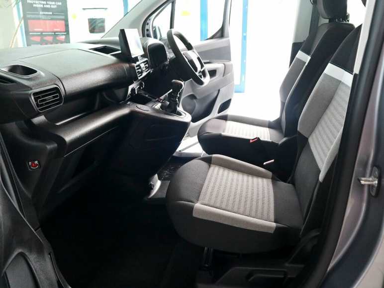1.2 Plus M Puretech Combi Van Double Cab