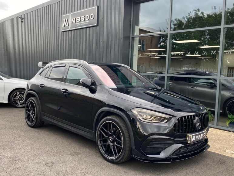 MERCEDES-BENZ GLA