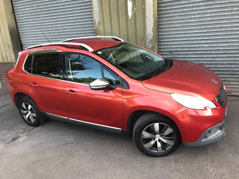 PEUGEOT 2008