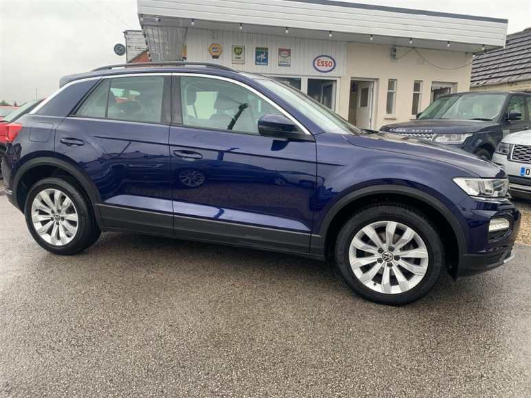 VOLKSWAGEN T-ROC