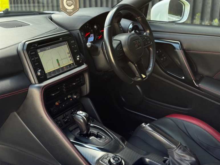 3.8 V6 Recaro Auto 4WD Euro 6 2dr