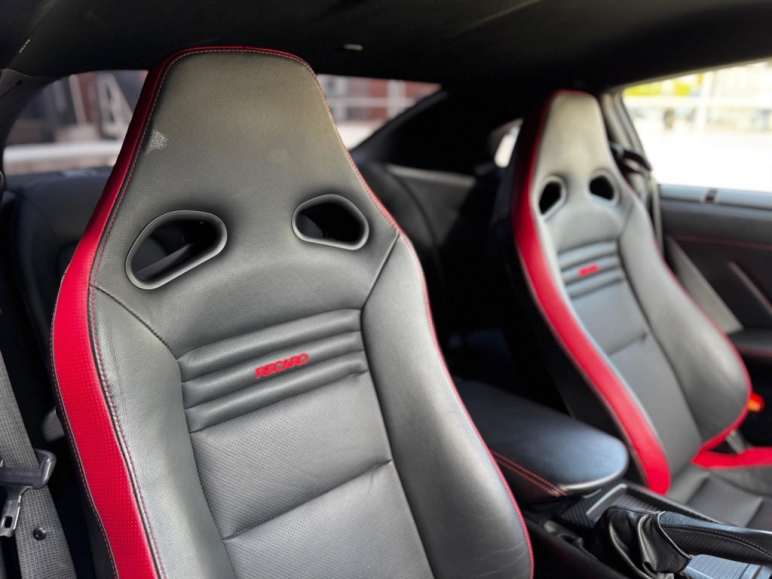 3.8 V6 Recaro Auto 4WD Euro 6 2dr