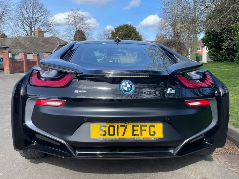 1.5 i8 Coupe Protonic Frozen Black Edition