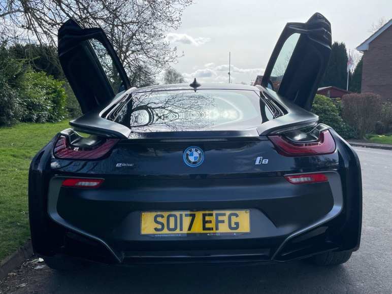 1.5 i8 Coupe Protonic Frozen Black Edition