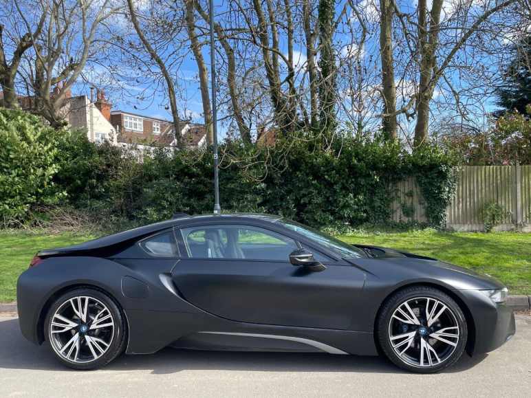 1.5 i8 Coupe Protonic Frozen Black Edition