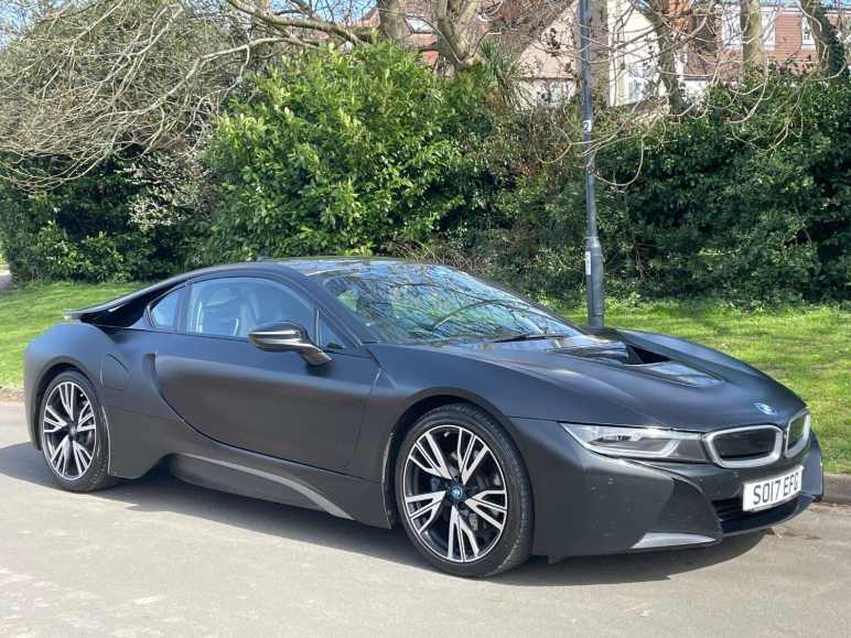 1.5 i8 Coupe Protonic Frozen Black Edition