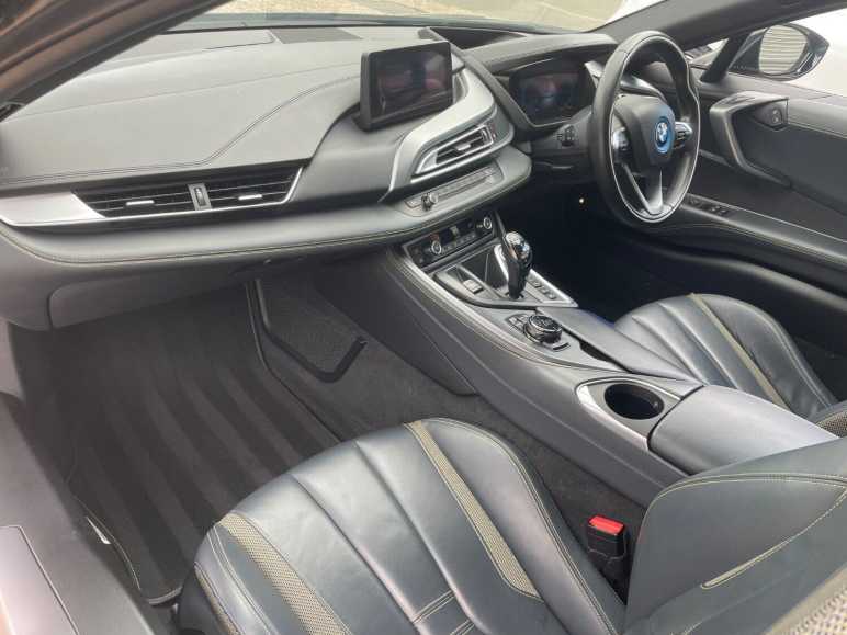 1.5 i8 Coupe Protonic Frozen Black Edition