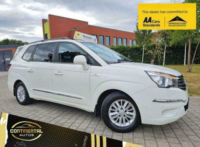 SSANGYONG TURISMO