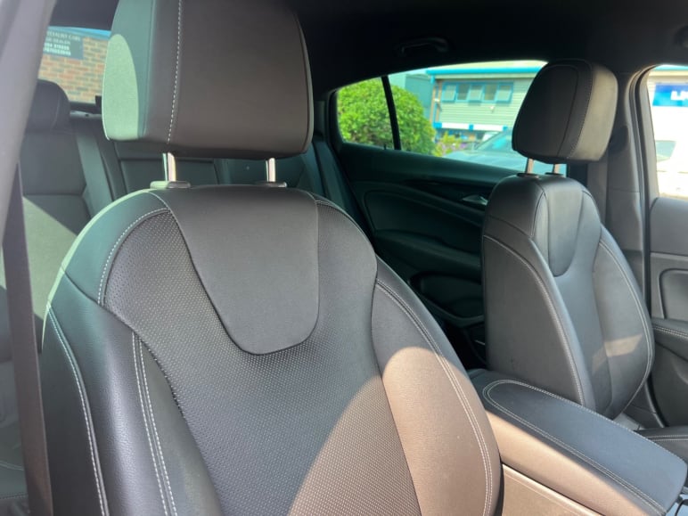 2.0 Turbo 200 SRi VX-Line Nav 5dr Auto