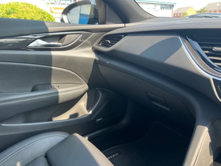 2.0 Turbo 200 SRi VX-Line Nav 5dr Auto